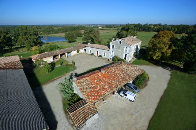 Photo Bed and breakfast Montlieu la garde Domaine les galards