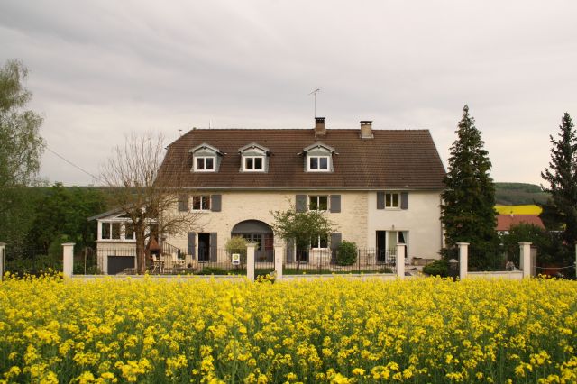 Photo Bed and breakfast Hugier Les petunias