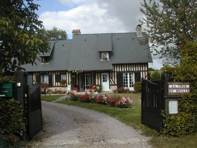 Photo Bed and breakfast Pierrefitte en auge La cour du moulin