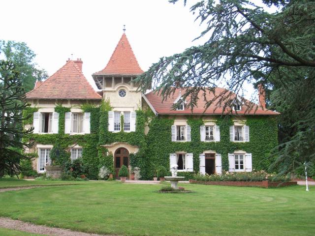 Photo Bed and breakfast La pacaudire Manoir beausoleil