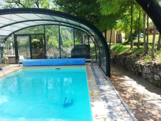 Photo Cottages Saint cyprien Gîtes avec piscine chauffée couvert...